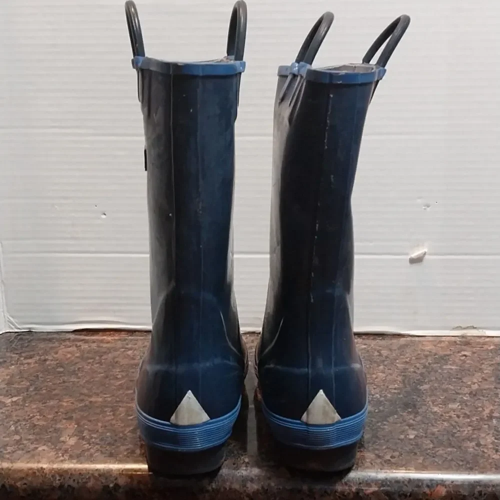 L.L. Bean Blue Rubber Toddler's Rain Boots with Pull Handles...SIZE 2..EUC